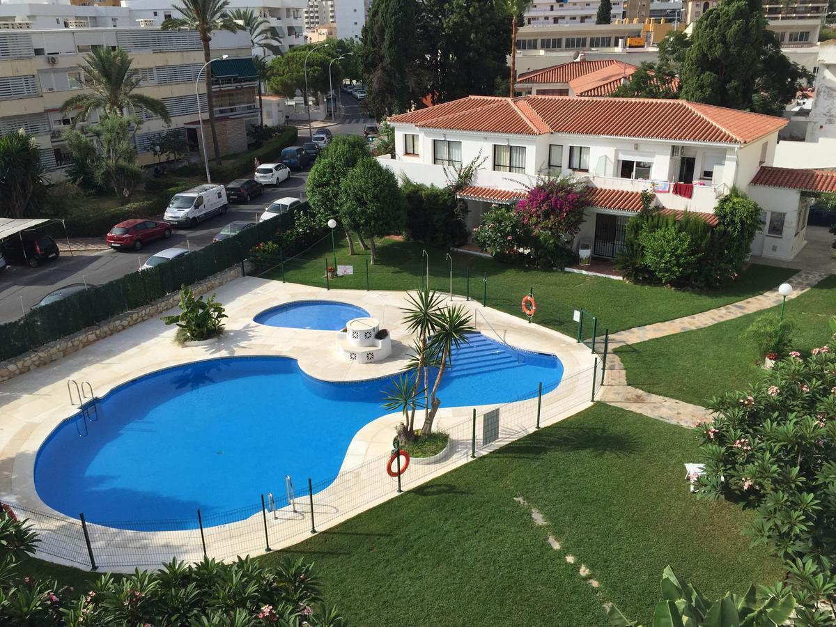 Apartamento Holidays On The Beach Torremolinos Exterior photo