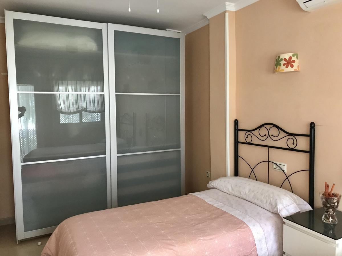 Apartamento Holidays On The Beach Torremolinos Exterior photo