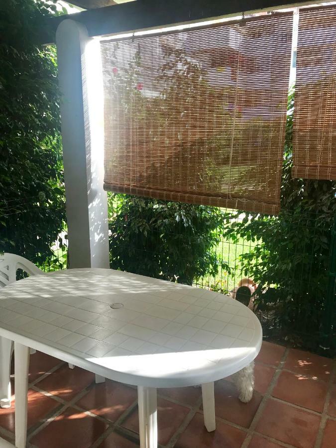 Apartamento Holidays On The Beach Torremolinos Exterior photo