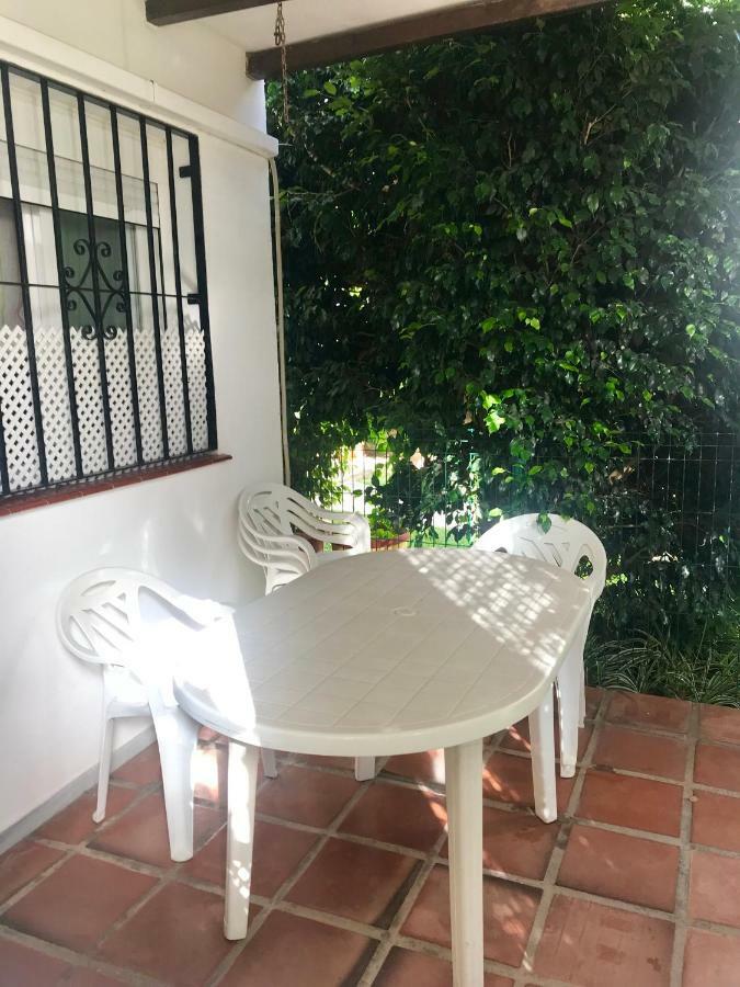 Apartamento Holidays On The Beach Torremolinos Exterior photo